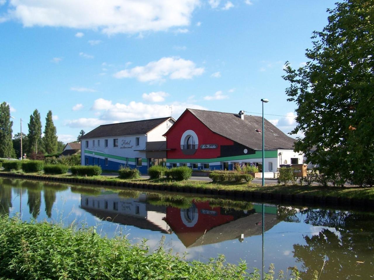 La Peniche Hotel Pierrefitte-sur-Loire Kültér fotó